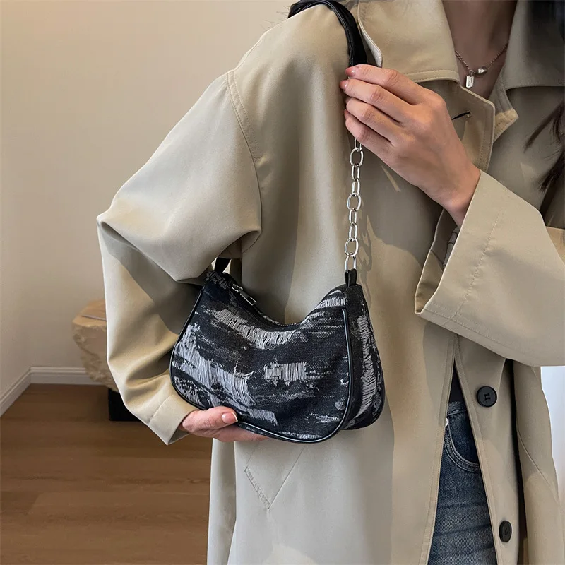 Denim Shoulder Bags Women Chic Minority Ins Korean Underarm Chain Bag All-match Vintage Hole Designer Handbag Female Ulzzang