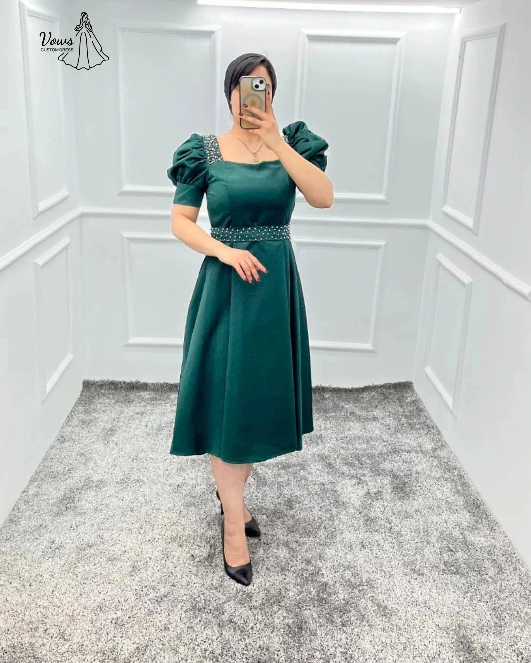 ชุดราตรีหรูหราสำหรับผู้หญิง ชุดเดรสออกงานสุดสง่างามสำหรับผู้หญิง ปี 2025 ตัดเย็บตามสั่ง คอเหลี่ยม แขนพอง ชุดราตรีงานกาล่า