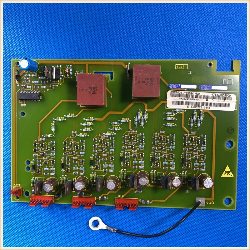 6SE7031-7HH84-1HJ0     Inverter 6se70 thyristor trigger board / rectifier board / driver board