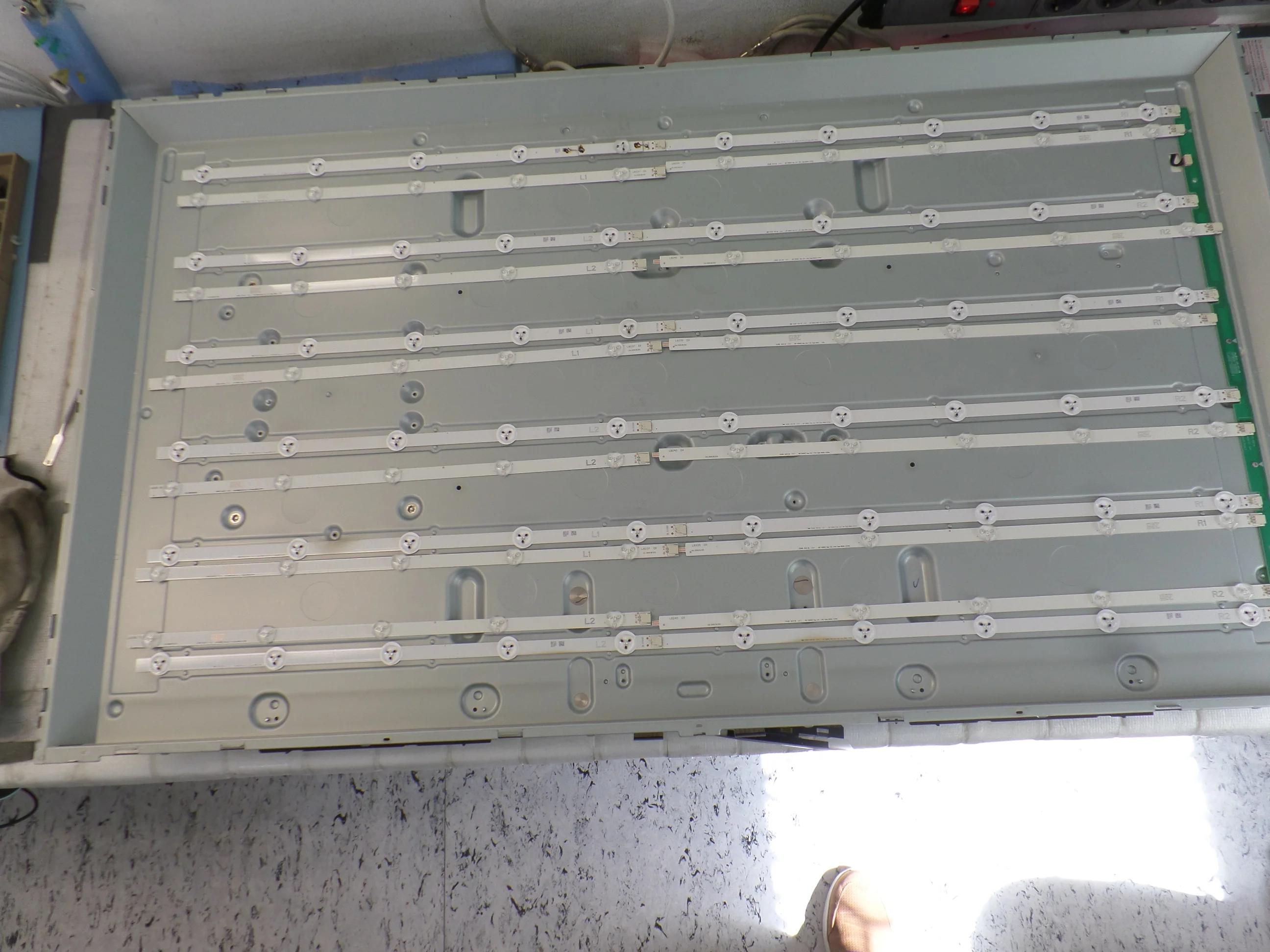 

LED strip For 50" TV 50LN578S-ZE 50LN5788-ZE 50LN570S-ZA 50LN570V-ZE 50LA615S 6916L-1276A 6916L-1273A 6916L-1272A 6916L-1241A