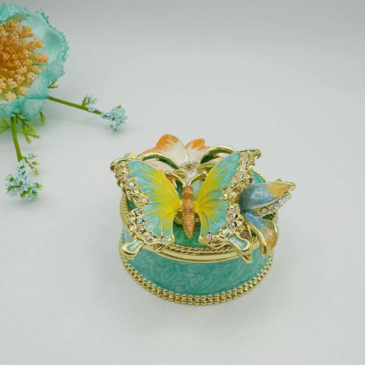 Cherry Blossom Butterfly Metal Painted Diamond-encrusted Jewelry Box Flip-top Ring Storage Box Birthday Gift Packaging Box