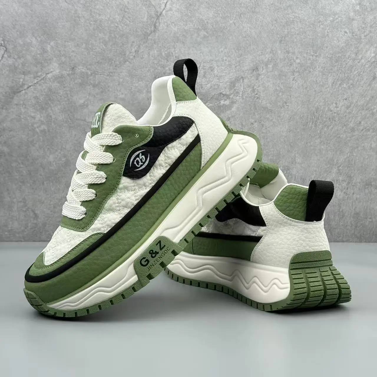Autumn Hot Selling Men's Sports Shoes Mesh Outdoor Training Outsole Running Footwear Fashion Thick Breathable Anti Slip Sneakers