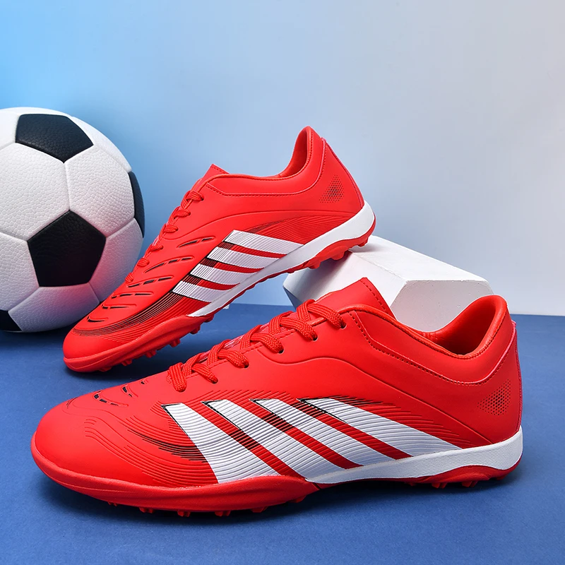 

Original Teenager Red Football Shoes Men Outdoor Grass Training Soccer Shoes for Men Comfortable Non-slip Futsal Sneakers Man