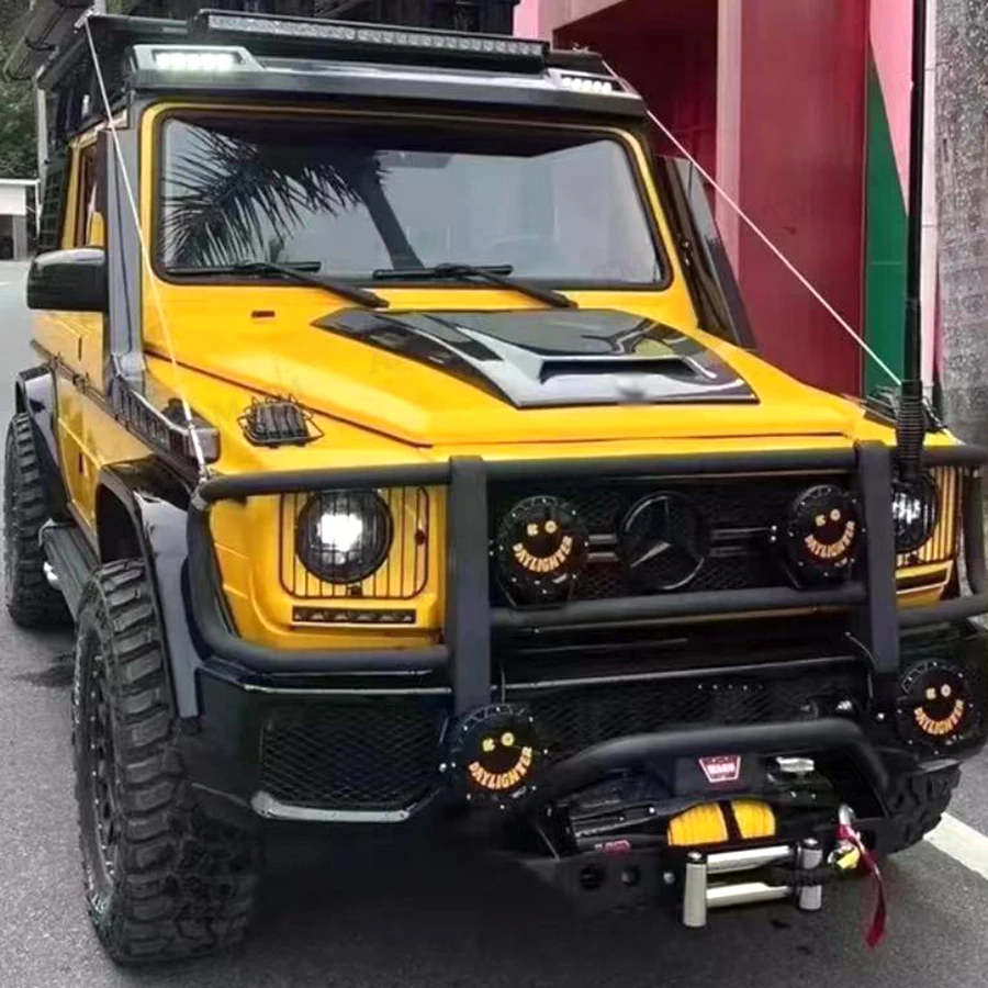 For Mercedes Benz G Class W463 G55 G65 G63 Carbon fiber engine cover carbon fiber cover engine cover Replace the installation