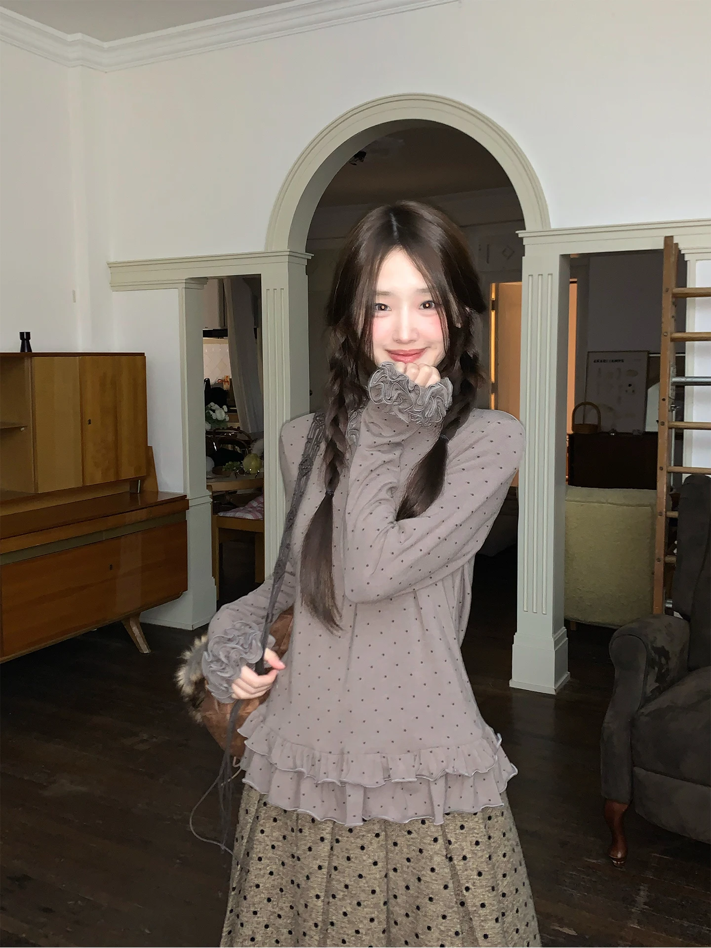 

Sweet Sle Long Sve round Ne T-irt Women's Base Layer irt Polka Dot Pattern ey Color Loose Fit for Teen Girls