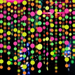 Round Dot Neon Paper Garland Neon Streamers Blacklight Circle Dots Hanging Decorations Glow in The Dark Wedding Birthday Banner