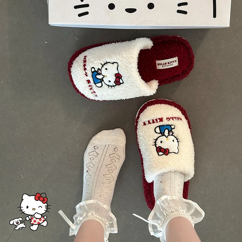 Sanrio Hello Kitty dibujos animados lindos zapatillas de algodón para estudiantes niñas creativas elfo oscuro Otoño e Invierno zapatillas de lana coral regalo