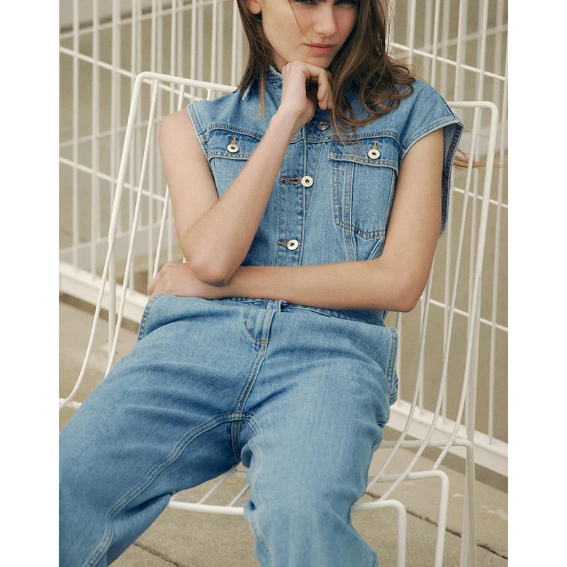 أفرول جينز نسائي للربيع والصيف بأزرار معدنية وجيوب مزينة بدون أكمام وياقة على شكل بالون وخصر مرتفع وسروال طويل