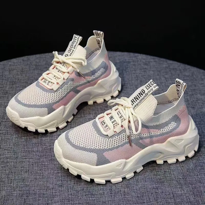 

New spring and autumn ladies flying woven breathable sports shoes simple and comfortable platform daddy shoes casual shoes