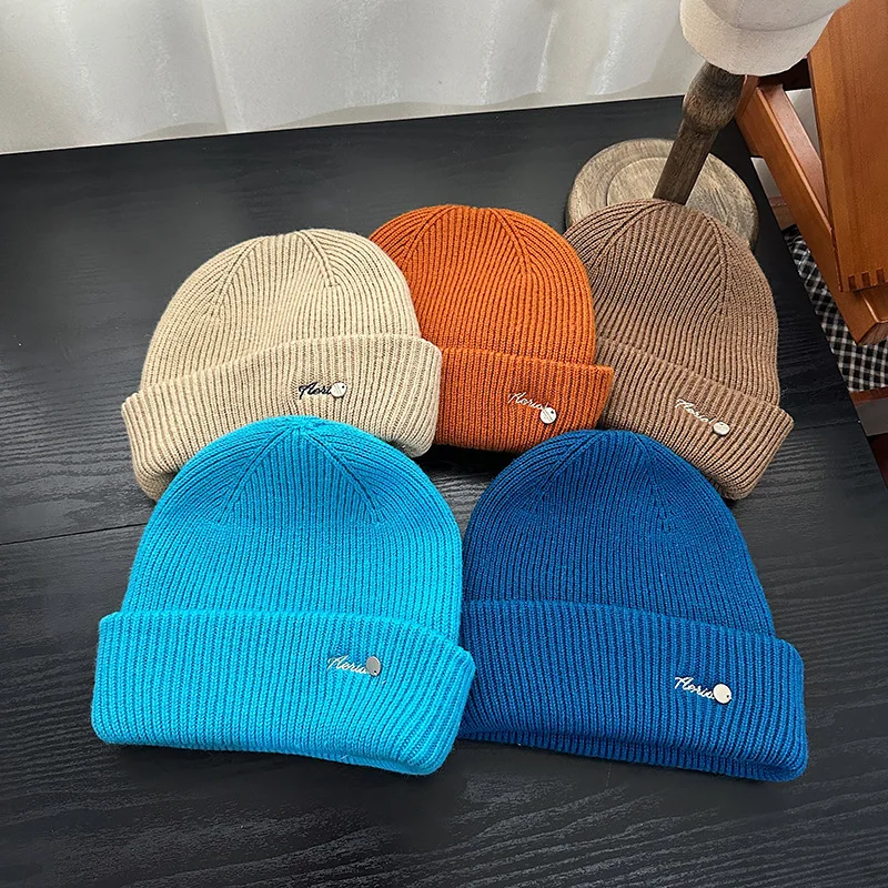 Women New Winter Wool Blend Solid Color Knit Beanie Hat Metal Label Cuffed Beanie Warm Versatile Cold Proof Woolen Hat