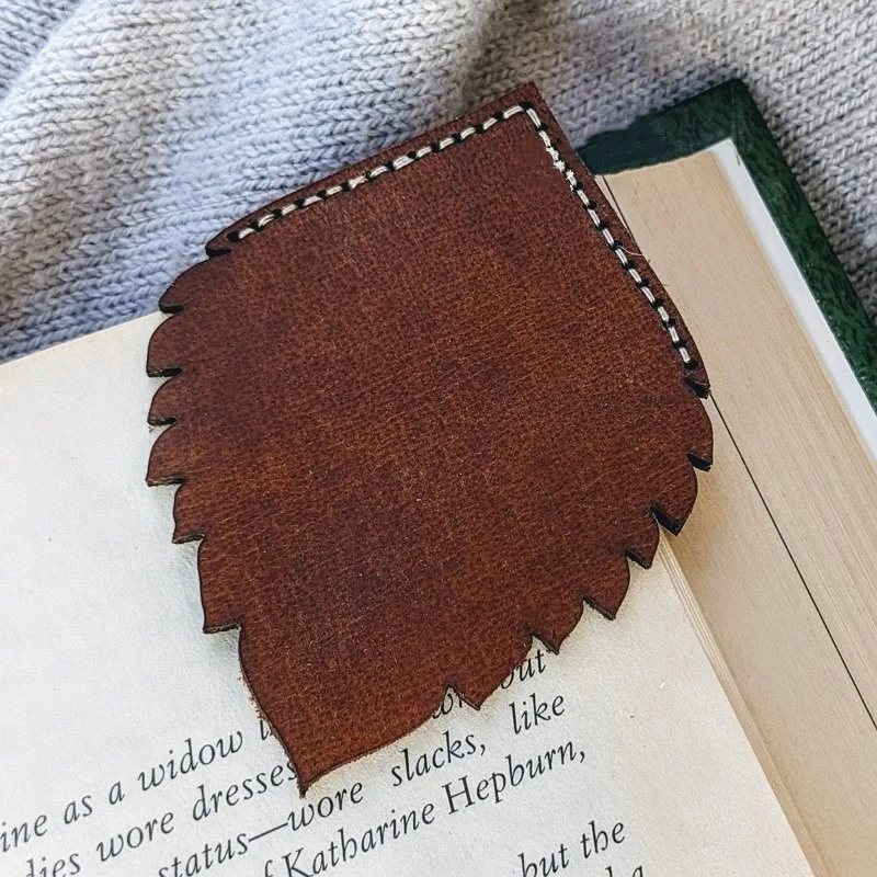 New Compact Alder Leaf-shaped Leather Bookmark Creative Retro Maple Leaf Book Marker for Home Study Reading Page Divider Clip