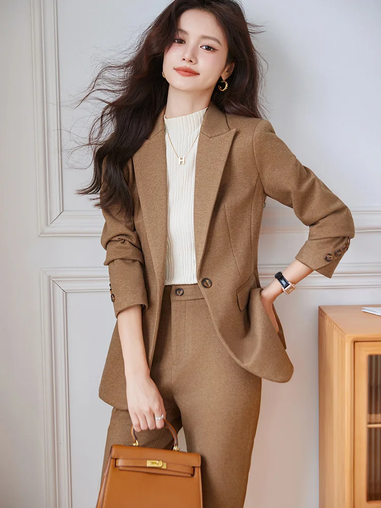 Women's Woolen Suit for Autumn and Winter2025New stylish goddess-style thickened two-piece suit for petite women commuting