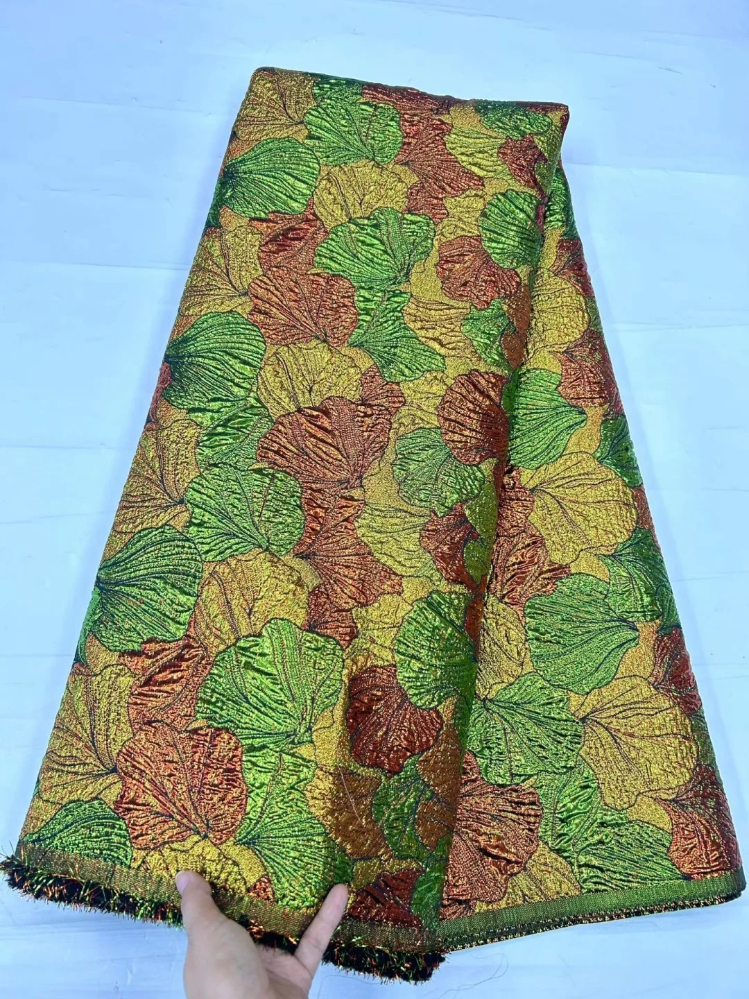 tessuto-in-pizzo-broccato-jacquard-con-doratura-africana-2026-materiale-in-pizzo-di-tulle-nigeriano-di-alta-qualita-per-abiti-da-sposa-at3266-a1