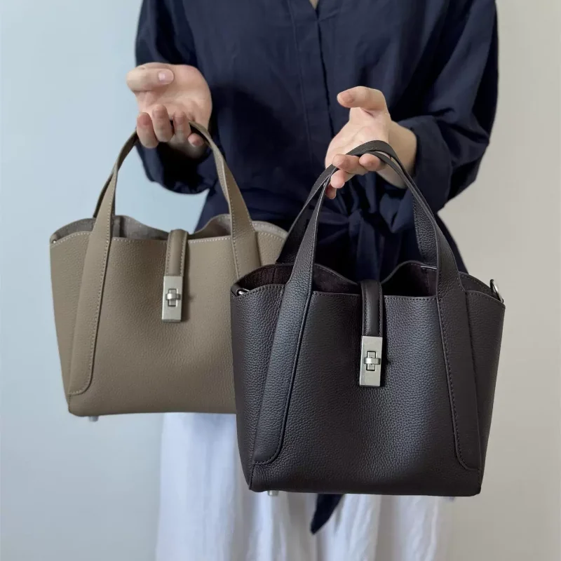 

Брендовая сумка-корзина из натуральной кожи, женская роскошная модная простая текстурированная сумка-тоут, новая универсальная высококачественная сумка через плечо, сумка-мессенджер