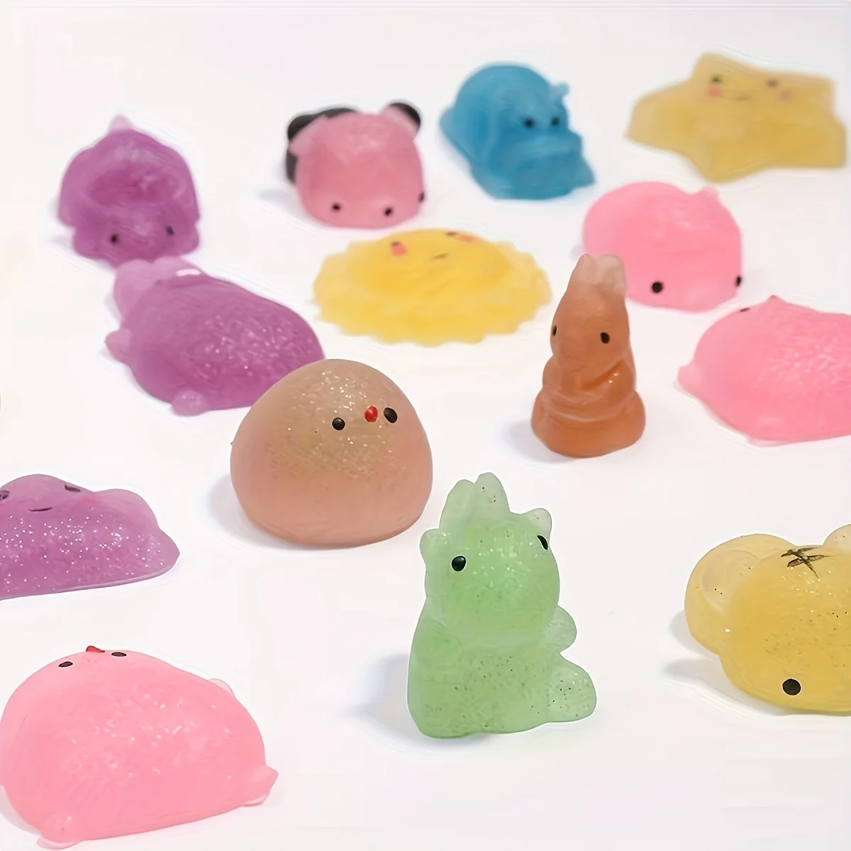 ألعاب إسفنجية صغيرة لامعة على شكل حيوانات ناعمة الملمس، ديكور لطيف لسطح المكتب، لوازم الحفلات المثالية هدايا عيد الميلاد للأطفال #1