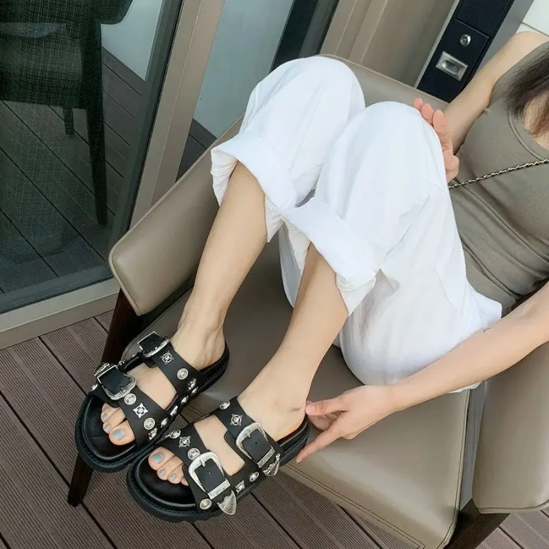 Punk Rock Rivets Women Slippers Fashion thick bottom Leather Sandals Hip-Hop Metal Decorative Chains Rhinestone Shoes