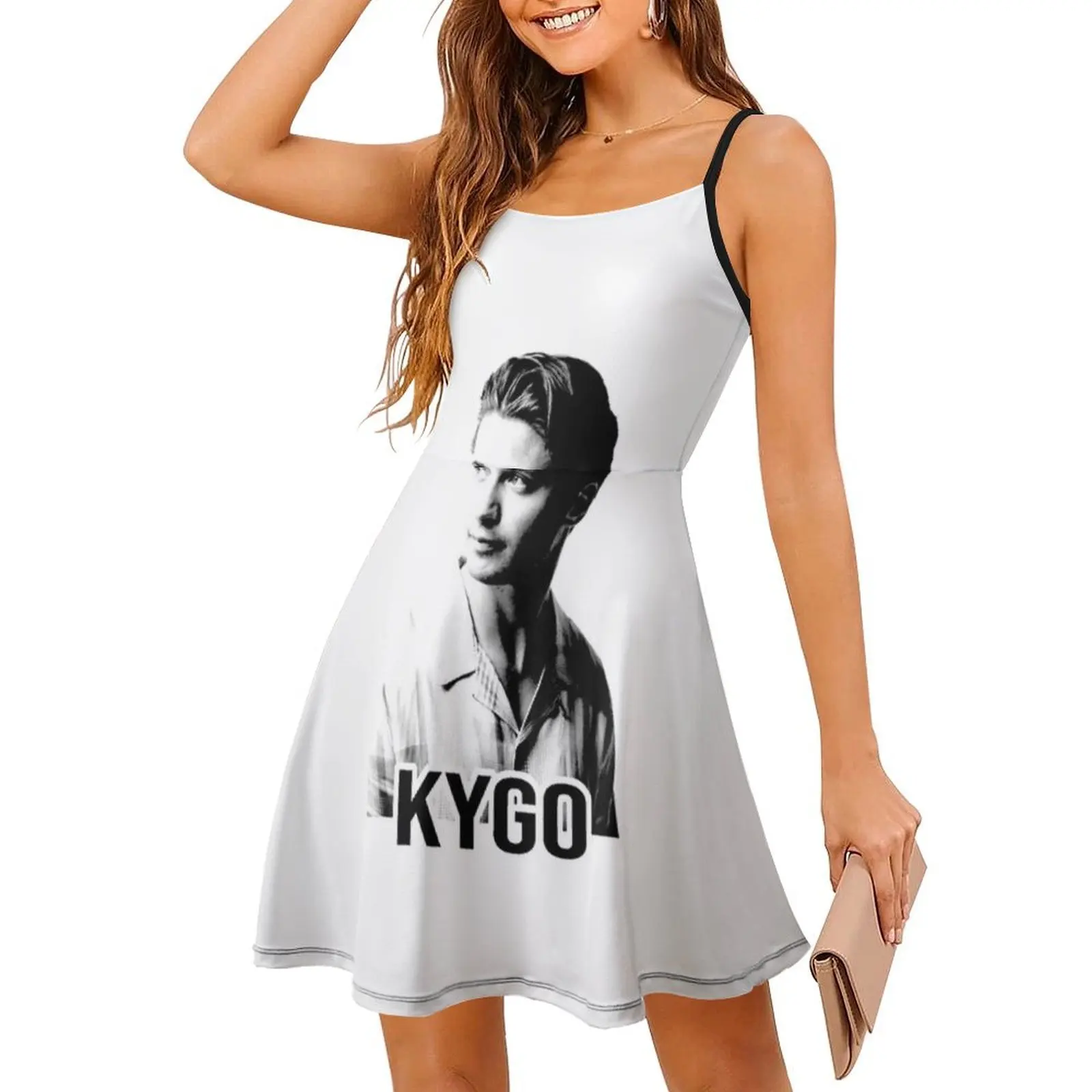 فستان Edm Bohemian بدون أكمام للنساء مطبوع فساتين حفلات الشاطئ بشعار Kygo Kygo Music Kygo فساتين نسائية ذهبية