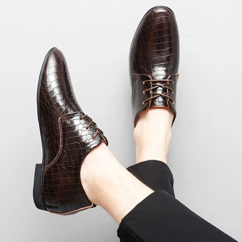 

Мужские повседневные кожаные туфли: стильные, на низком каблуке, с открытым носком, легкие, высококачественные, новые, деловой стиль, формальные туфли