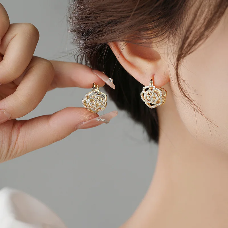 أقراط طارة زهور الورد للنساء ، الذهب ، اللون الفضي ، مشبك أذن من الزركون الأبيض ، مجوهرات نسائية فاخرة ، هدايا حفلات الزفاف