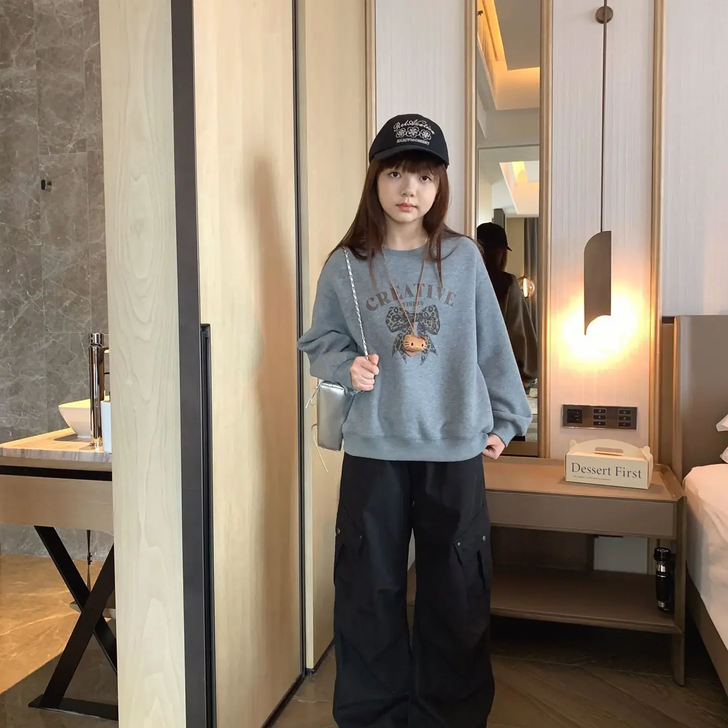 2026 New Women Fleece Sweatshirt Bow Tie Round Neck Warm Top Student Winter