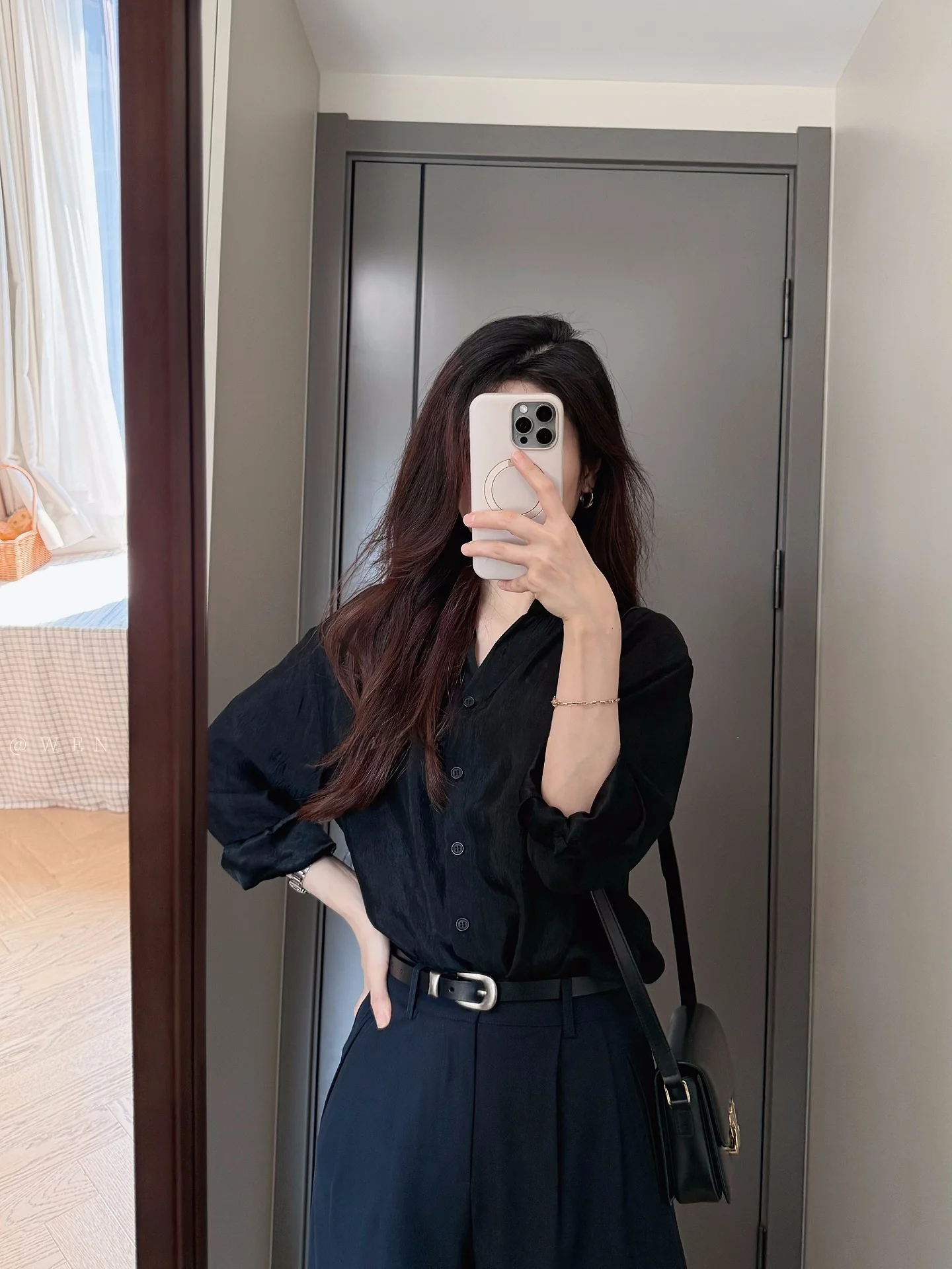 

Женская повседневная рубашка Wendy Premium из ацетата с длинным рукавом, черная, универсальная, модная, осенняя новинка, дышащая, свободного кроя