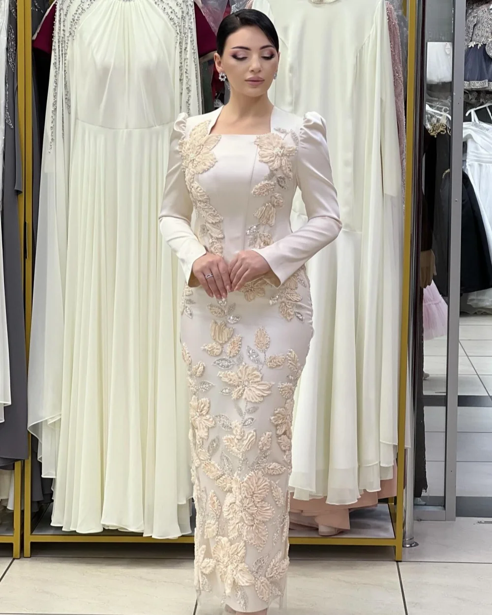 Customized High Quality Sparkle Jersey Handmade Flower Sequined Straight Prom Dresses Square Neck Long Sleeves Evening Dresses