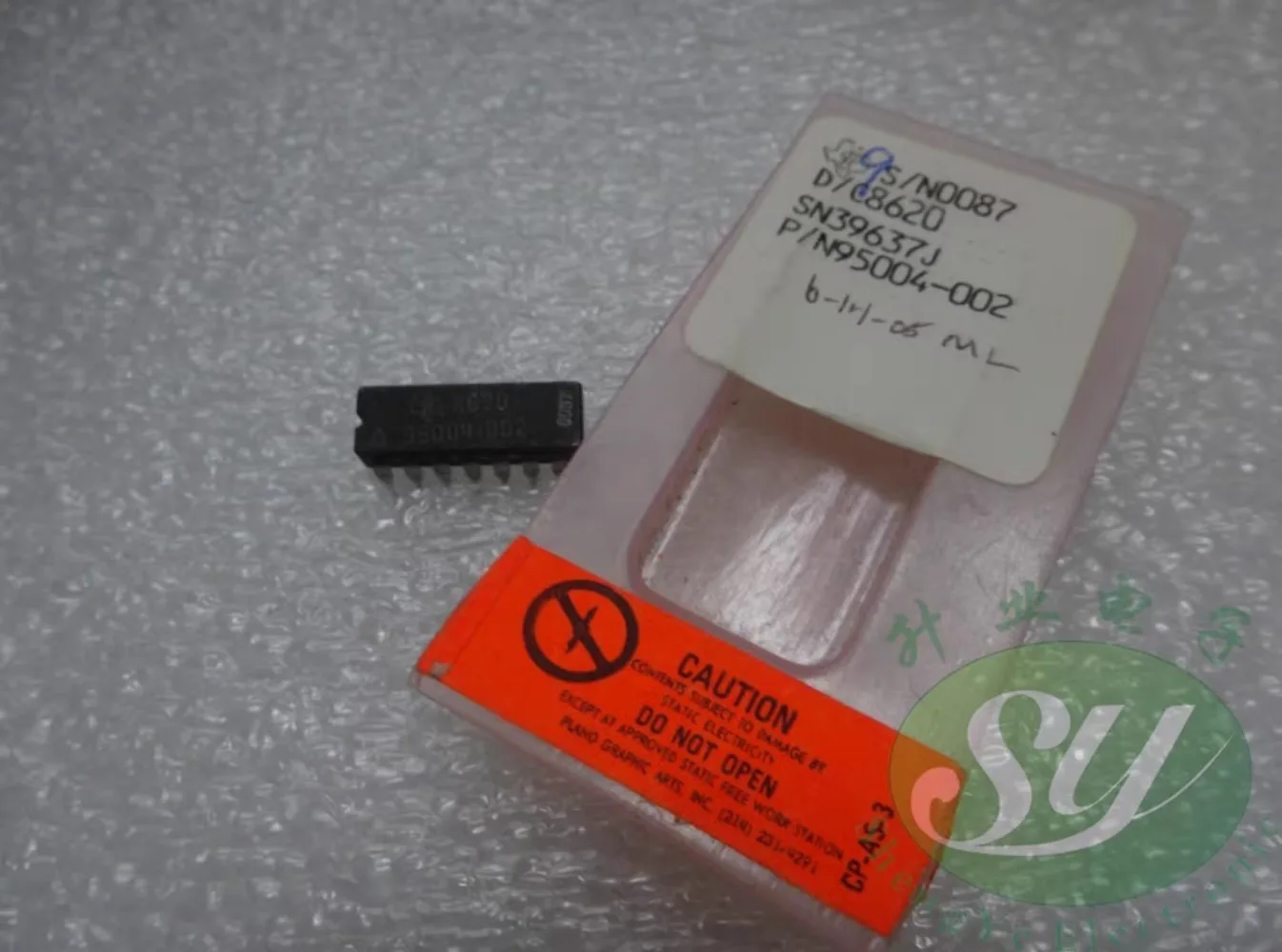 

New original IC Chip SN39637J N95004-002 TI DIP-14 Operational amplifier