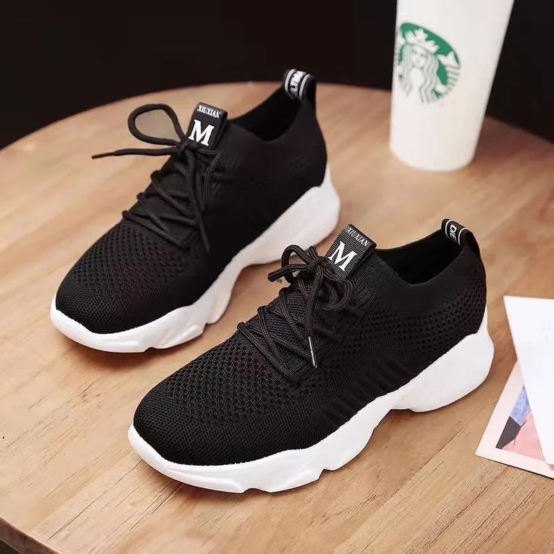 

Women's Lightweight Running Shoes Soft Bottom Shock Absorption Gym Casual Breathable Mesh Spring New Style Fashion Sneakers