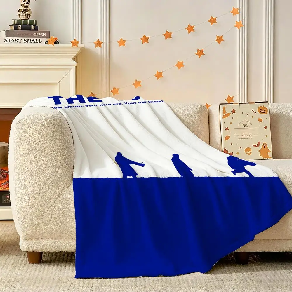 The1975 band Throw 240g Lightweight Flannel Blanket, Soft Skin Throw Blanket for Sofa Bedroom