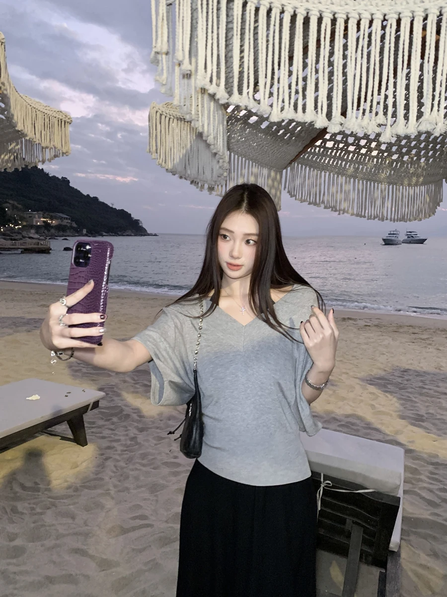 

Весенний комплект: шелковый вязаный жилет и футболка с коротким рукавом-летучая мышь для женщин