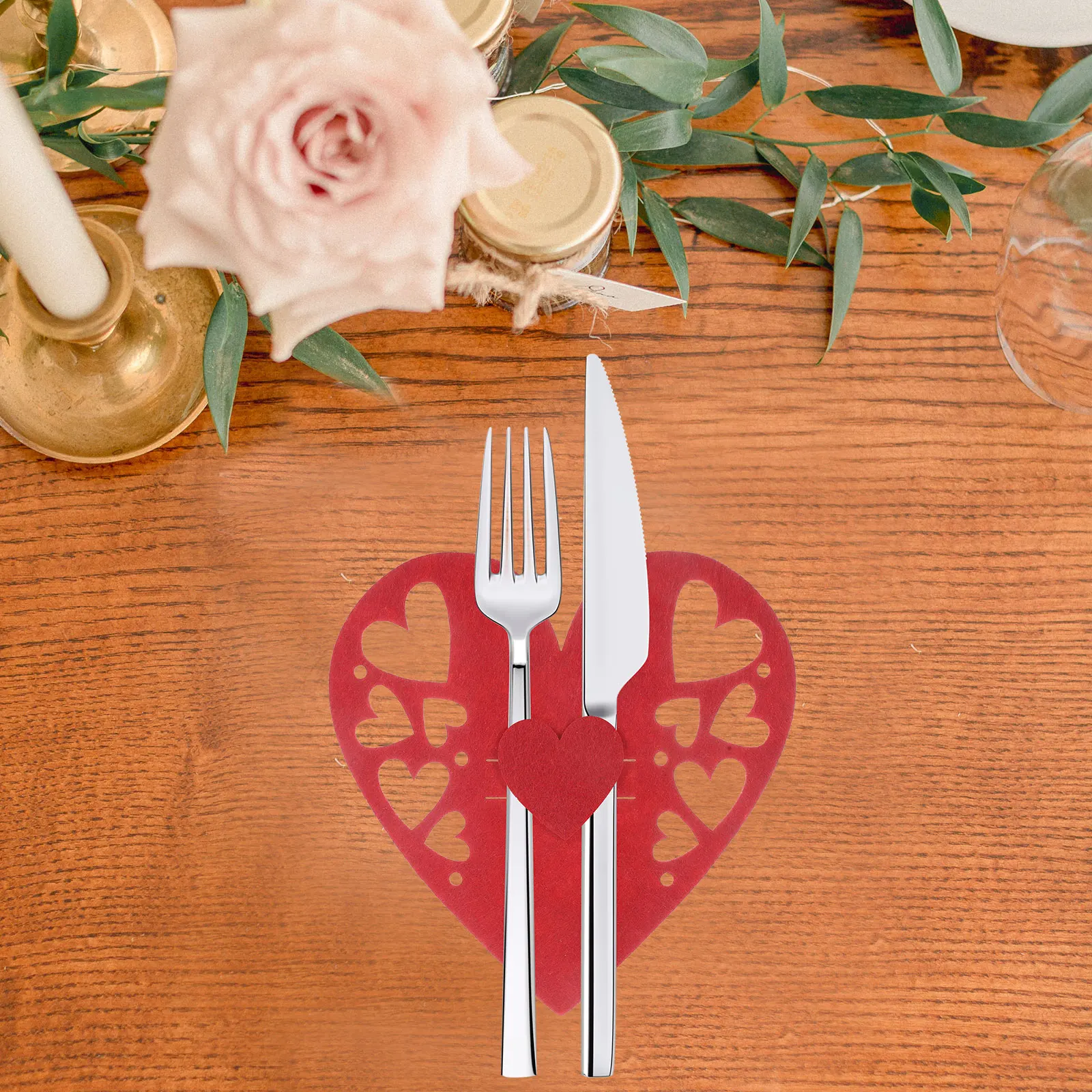

4 Pcs Love and Fork Bag Banquet Valentines Utensil Holder Cloth Valentine's Day Tabletop Decoration