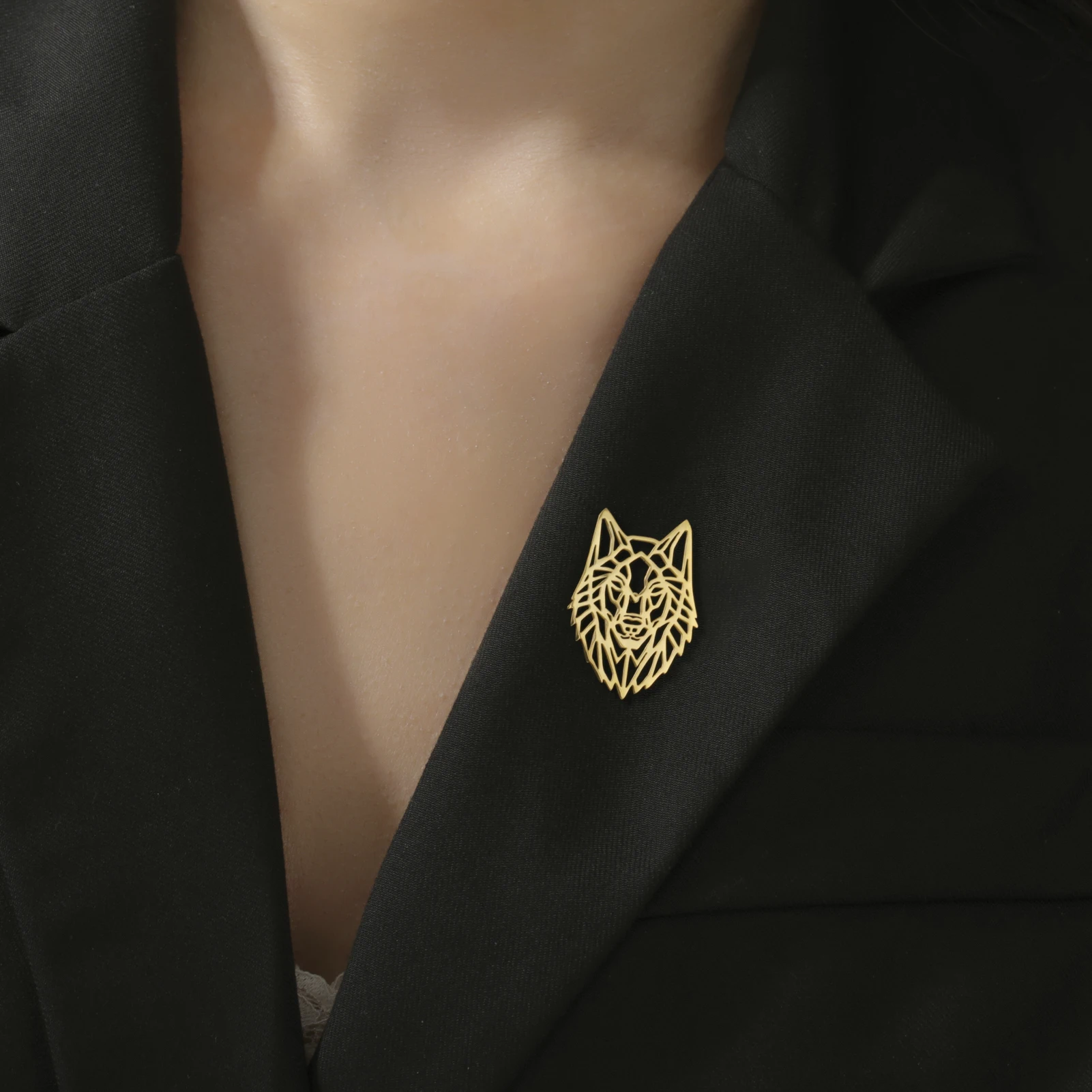 Women Accessories Wholesale - Punk Wolf Head Brooch for Men