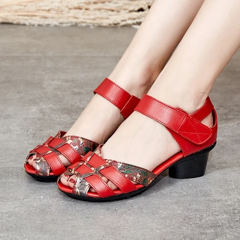 Genuine Leather Sandals Women Thick Heel Sandals Sweet Flowers Woven Fish Mouth Summer Shoes Casual Mother Sandals