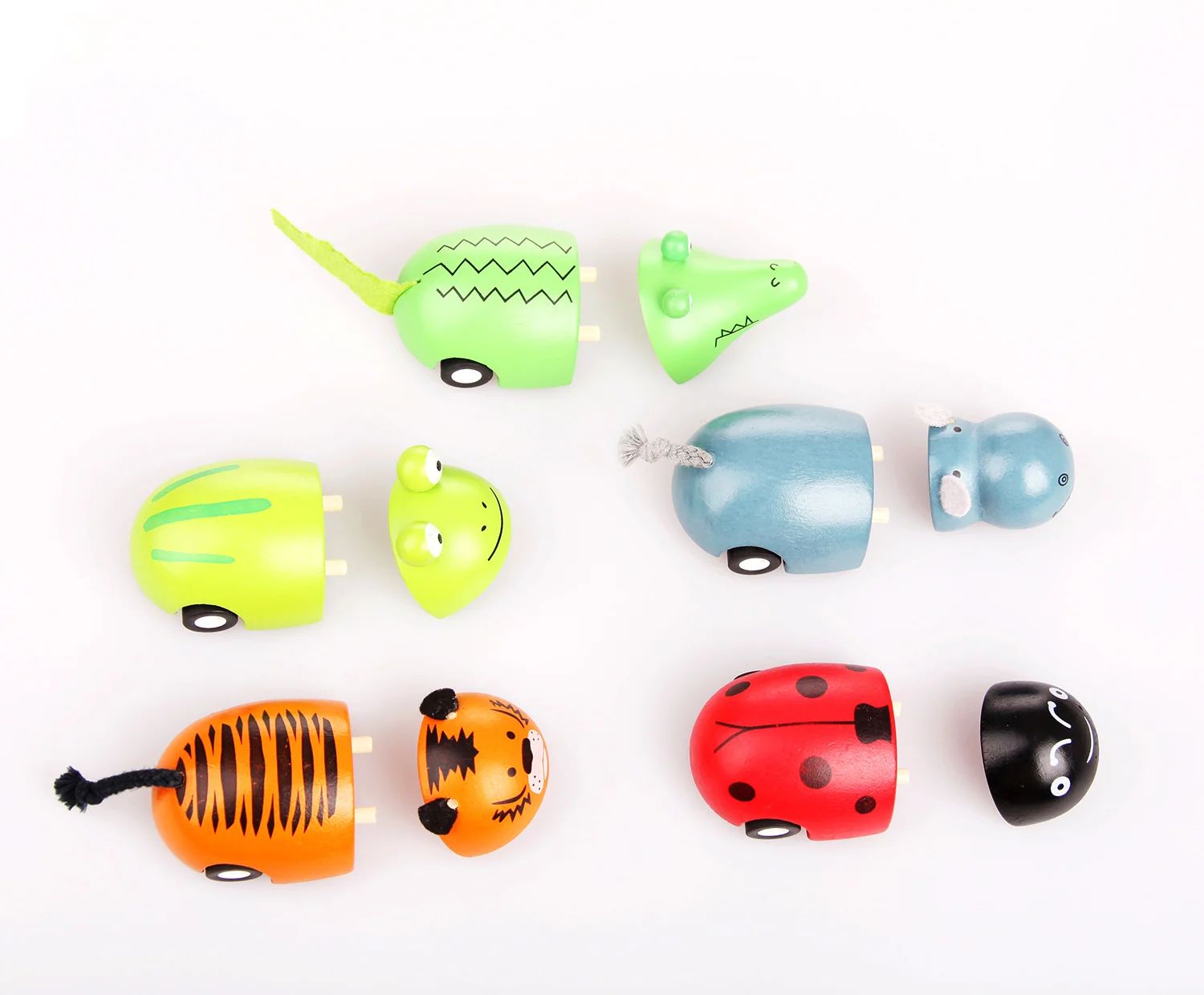 Educational Wooden Animal Car Toy for Baby Toddler Pull Back Mechanism Cute Natural Wood Painted Safe Toy