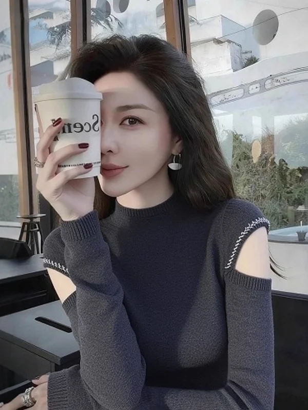 

oulder Bared Knitted Long Sve ey Sweater Women's Slim Fit Inner Wear Design Sensation Spring Autumn Winter Top