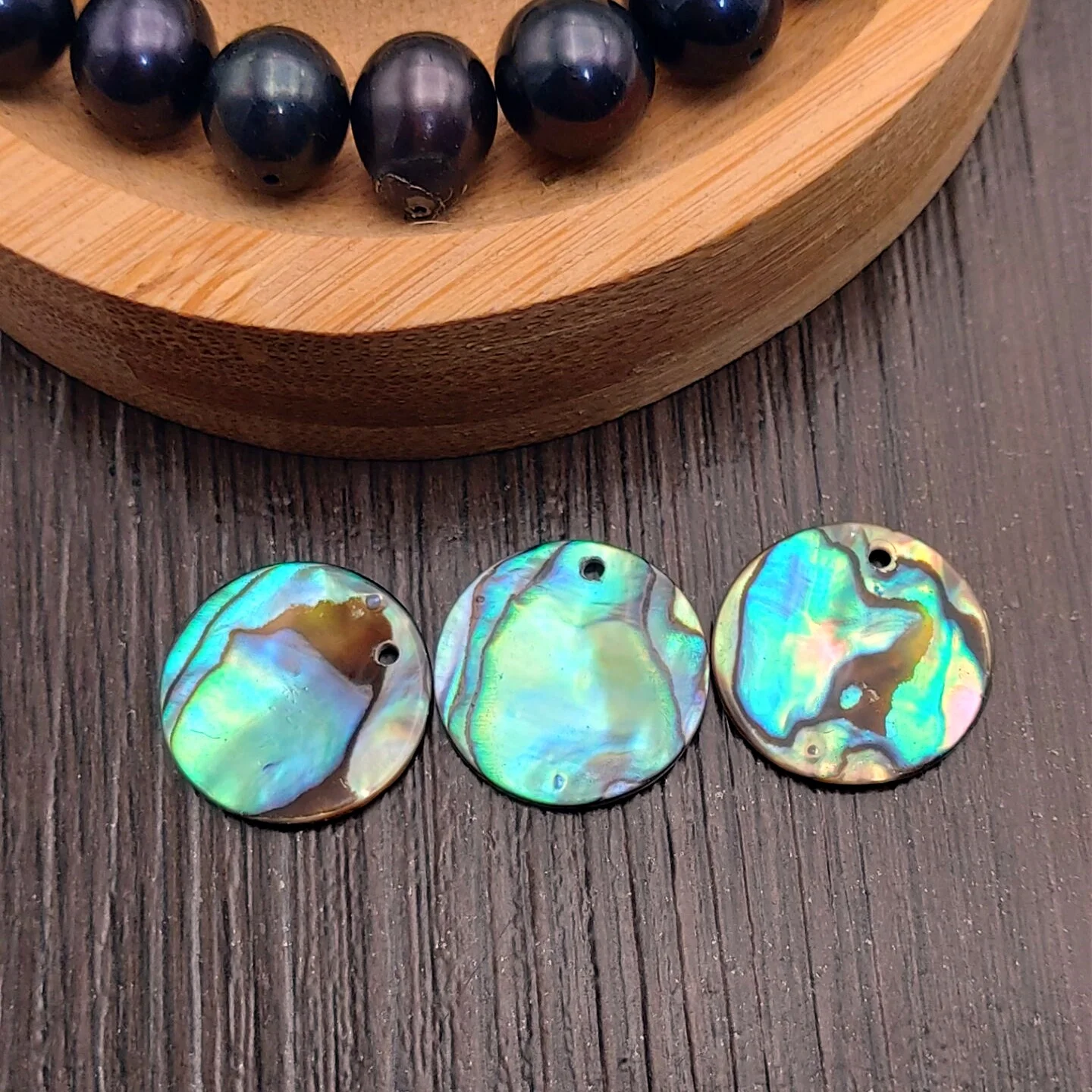 4pcs 19mm Natural Paua Abalone Shell Disc Pendant Beads for Jewelry Making with Hole