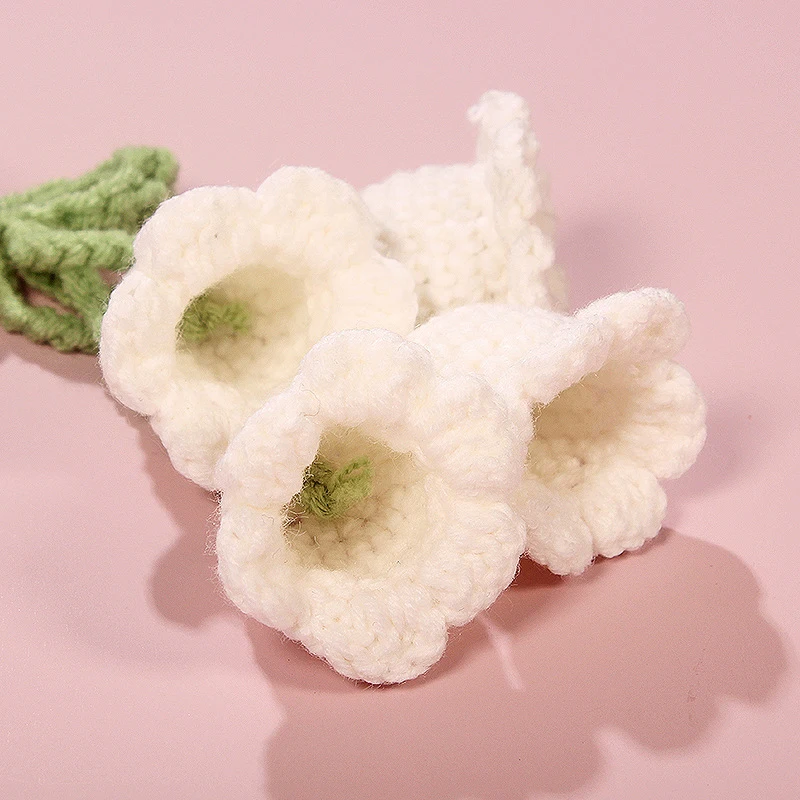 Crochet Flowers Bell Orchid Keychain Cute Knitted Flowers Bag Hanging Ornament Car Pendant Keyring Wedding Gifts Accessories