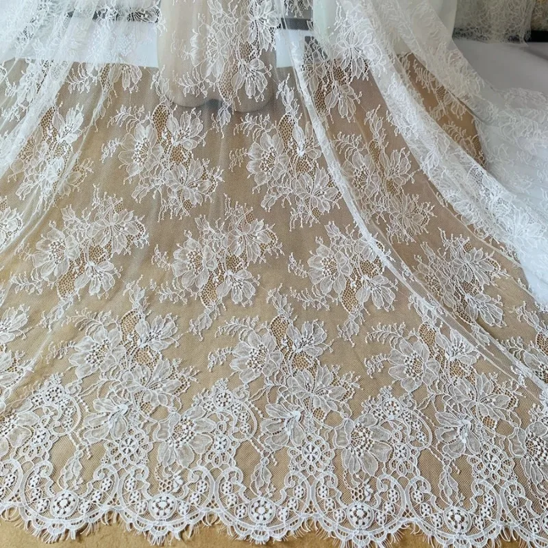 

Нежное и мягкое кружево: Новинка! Высококачественная ткань шантильи с эффектом ресничек, 1.5x3 метра, 2026