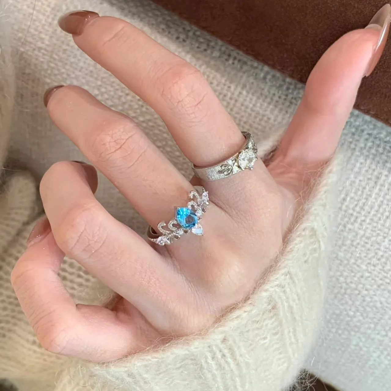 

Винтажное кольцо-корона с синей каплей воды, роскошный ретро-дизайн, универсальная модная новинка, стильное кольцо на палец для любого случая