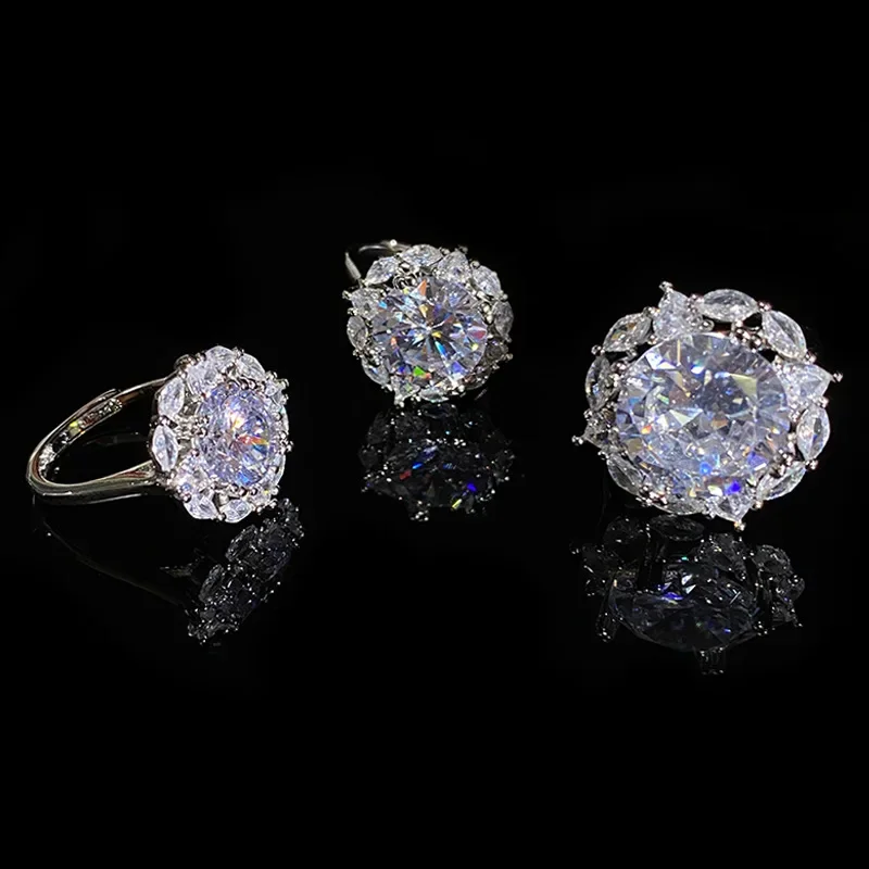 

MDL Moissanite Style Super Shiny 3 Carat Light Luxury Precision Ring Women Live Leads 18K Gold Plated