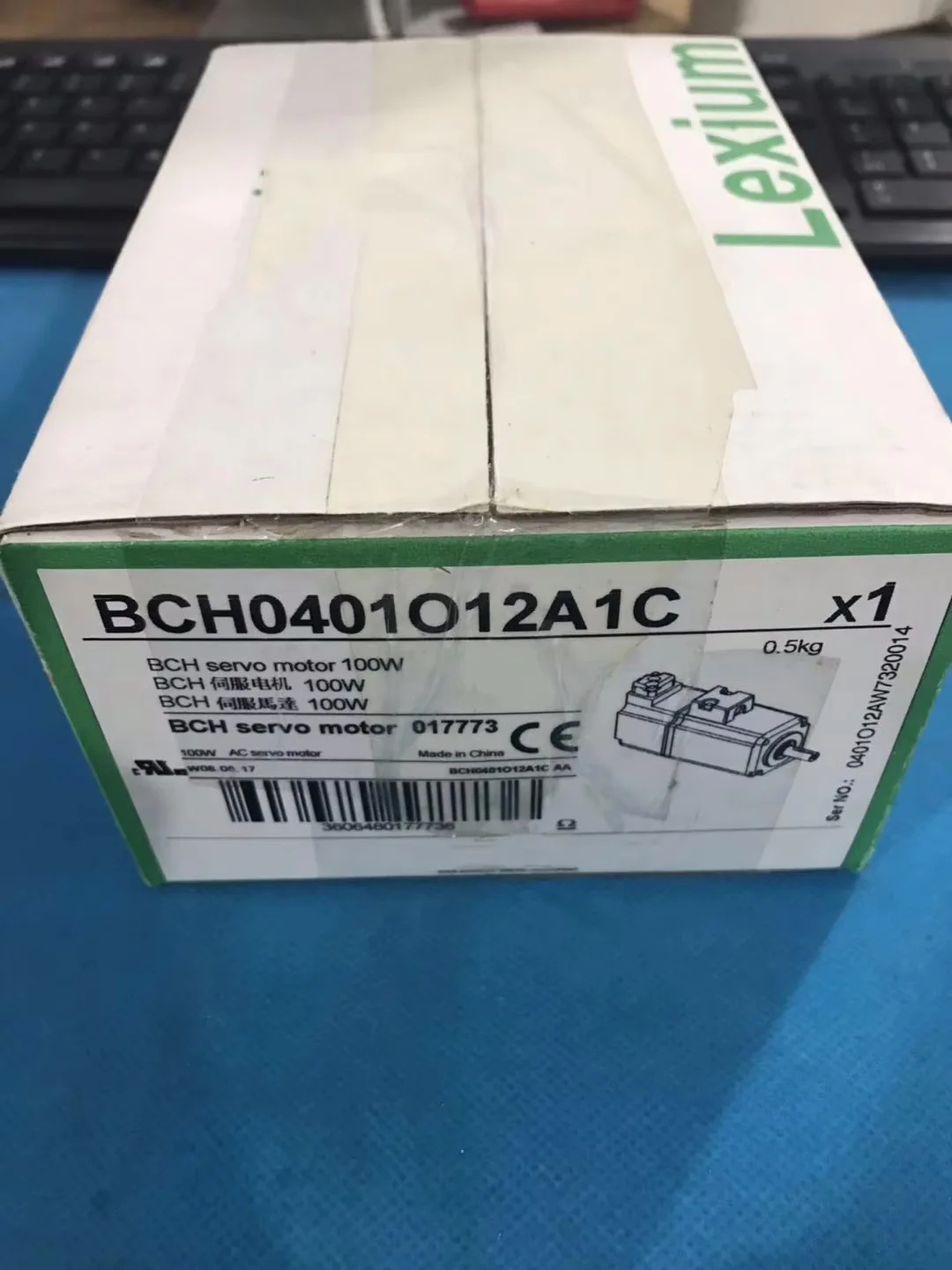 New and Original BCH0401O12A1C Schneider AC Servo Motor 100W