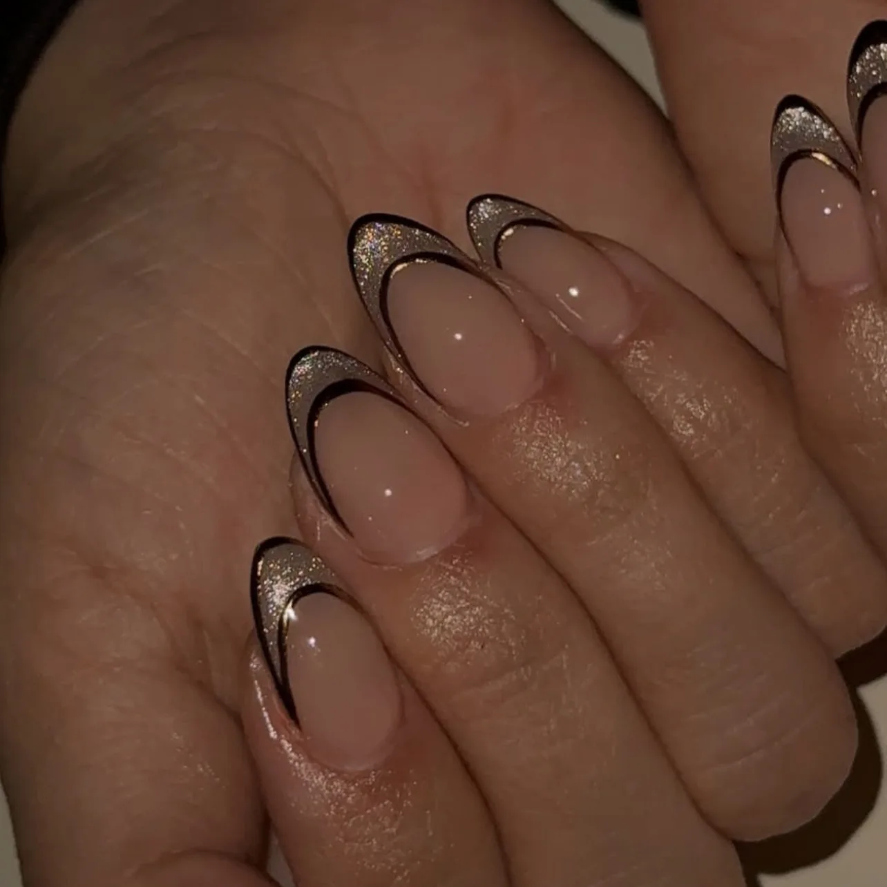 24 Stück Romantische Y2k Stern Press On Nails Farbverlauf Blau Französischer Stil Gold Mond Designs Fake Nail Süße Mandel Falsche Nägel für Frauen