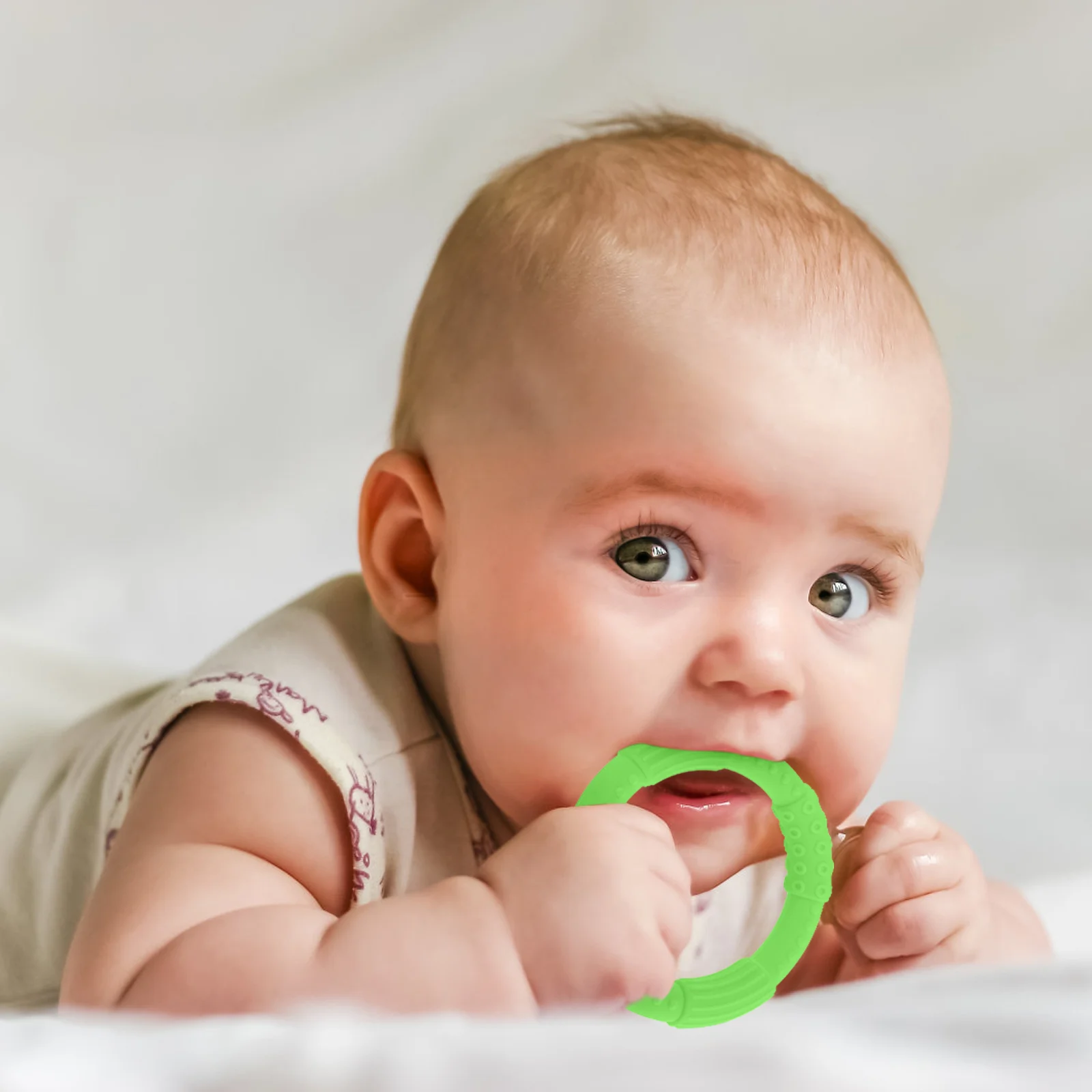 1Pcs Baby Silicone Teether Bracelet Safe Soft Infant Chewing Ring Molar Teething Soother Bracelet Teether Toy Infant Molar Toy