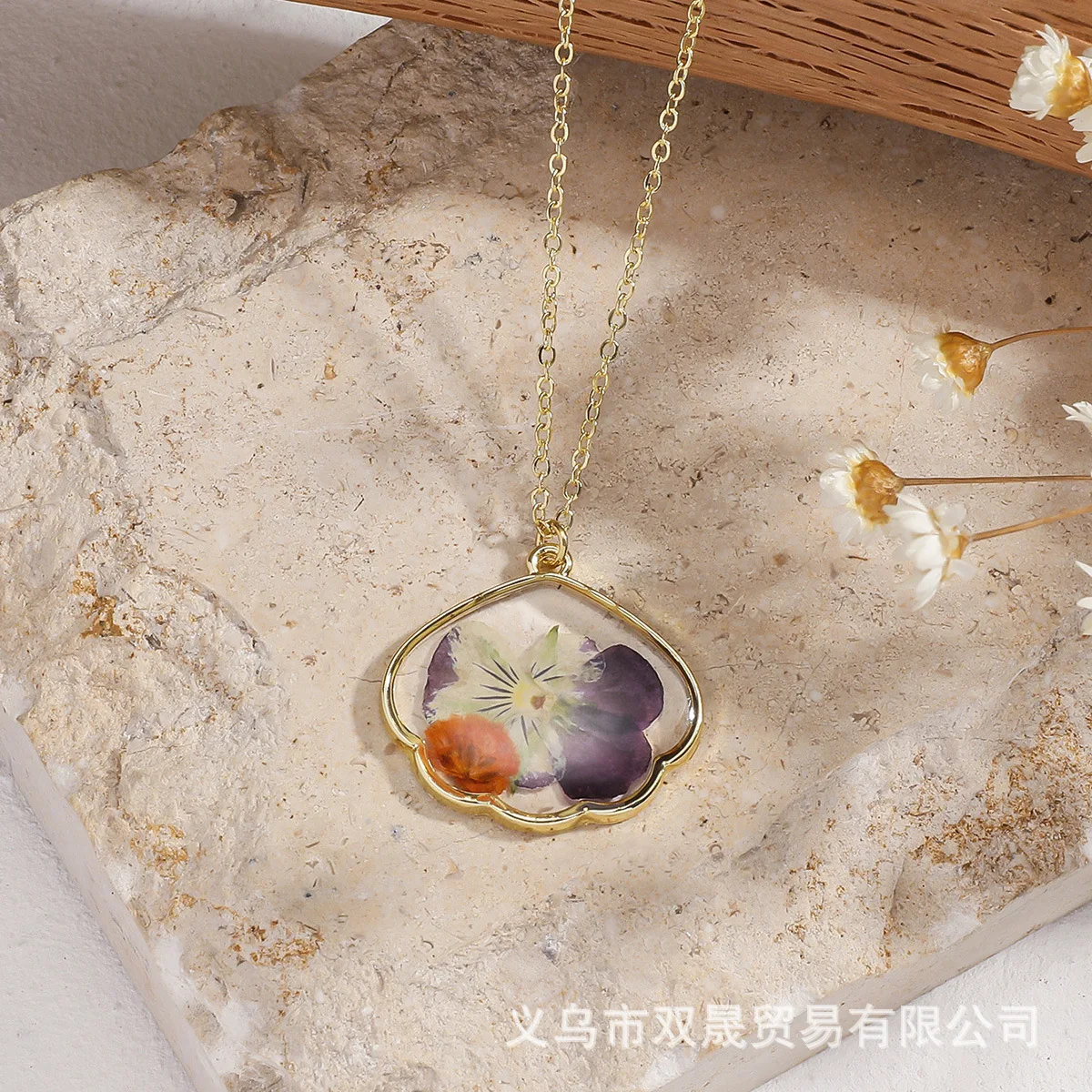 New scallop shape forget-me-not real flower dried flower handmade earrings Epoxy resin pendant necklace DIY geometric Epoxy