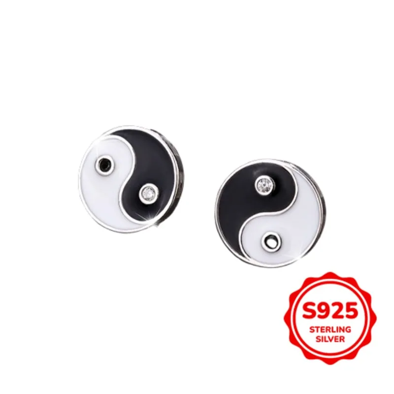 

Trendy and Cool Personalized Authentic S925 Silver Black and White Two-color Round Couple Earrings