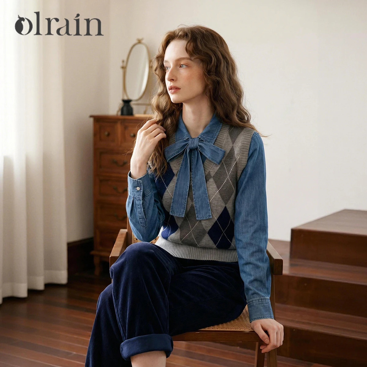 OLrain Women's Clothing 2026 Autumn And Winter New Academic Style V-neck Contrasting Color Diamond Jacquard Sleevele O58QJ010299