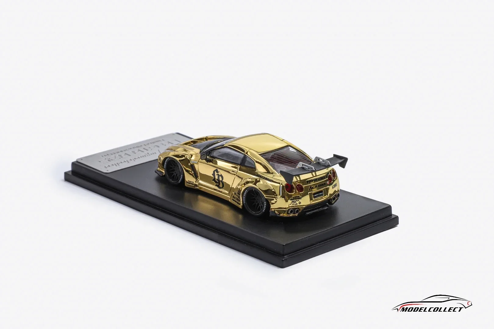 MC 1:64 R35 Chrome Gold versão personalizada modelo de carro