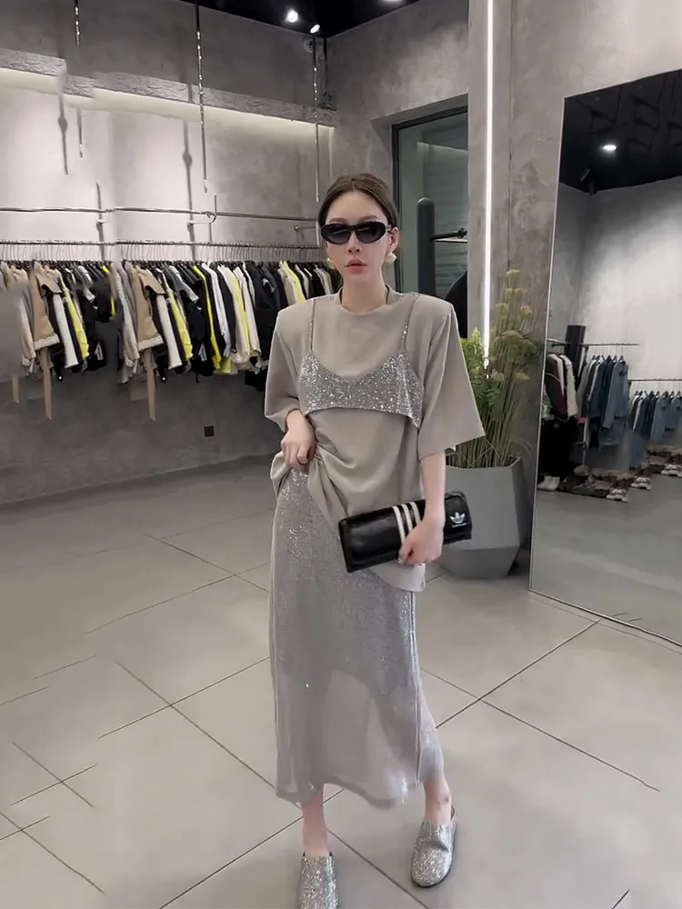 

Fashion suit women's 2025 spring/summer new Korean style loose strap sequin T-shirt high waisted skirt two piece set