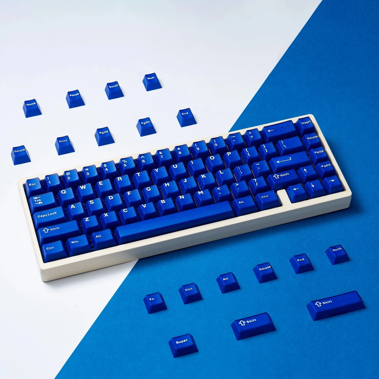 120-Tasten Double Shot ABS-Tastenkappen Cherry Profile Minimalistischer Stil Klein Blue Halbtransparente Tastenkappen für MX Switches Keyboard