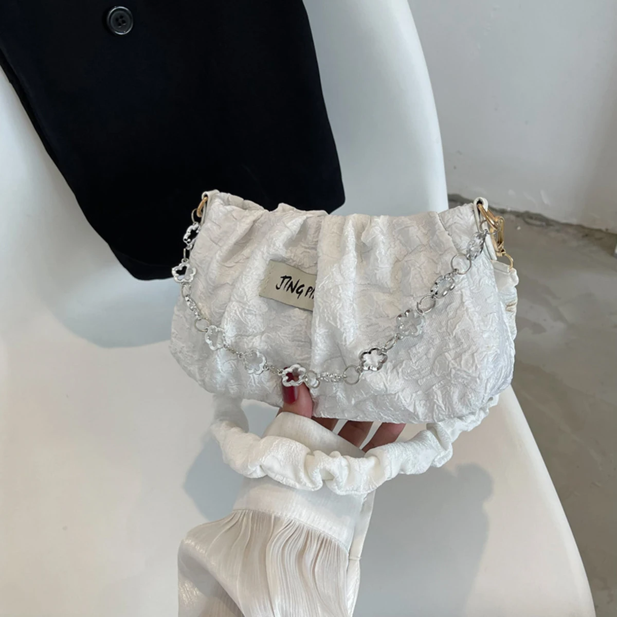 Bolsa plisada para axilas, confiable, a prueba de impactos, adecuada para viajes diarios, capacidad moderada, textura delicada y exquisita